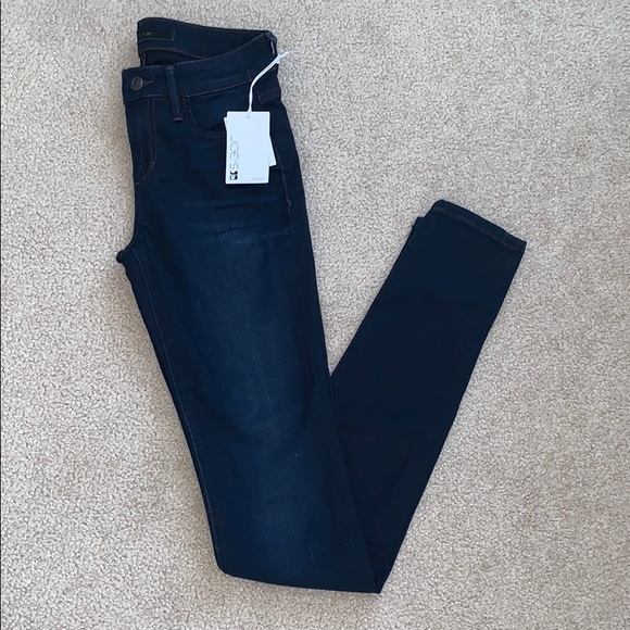 Joe's Jeans // Dark Wash Mid-Rise Skinny Jeans NWT - Picture 3 of 11